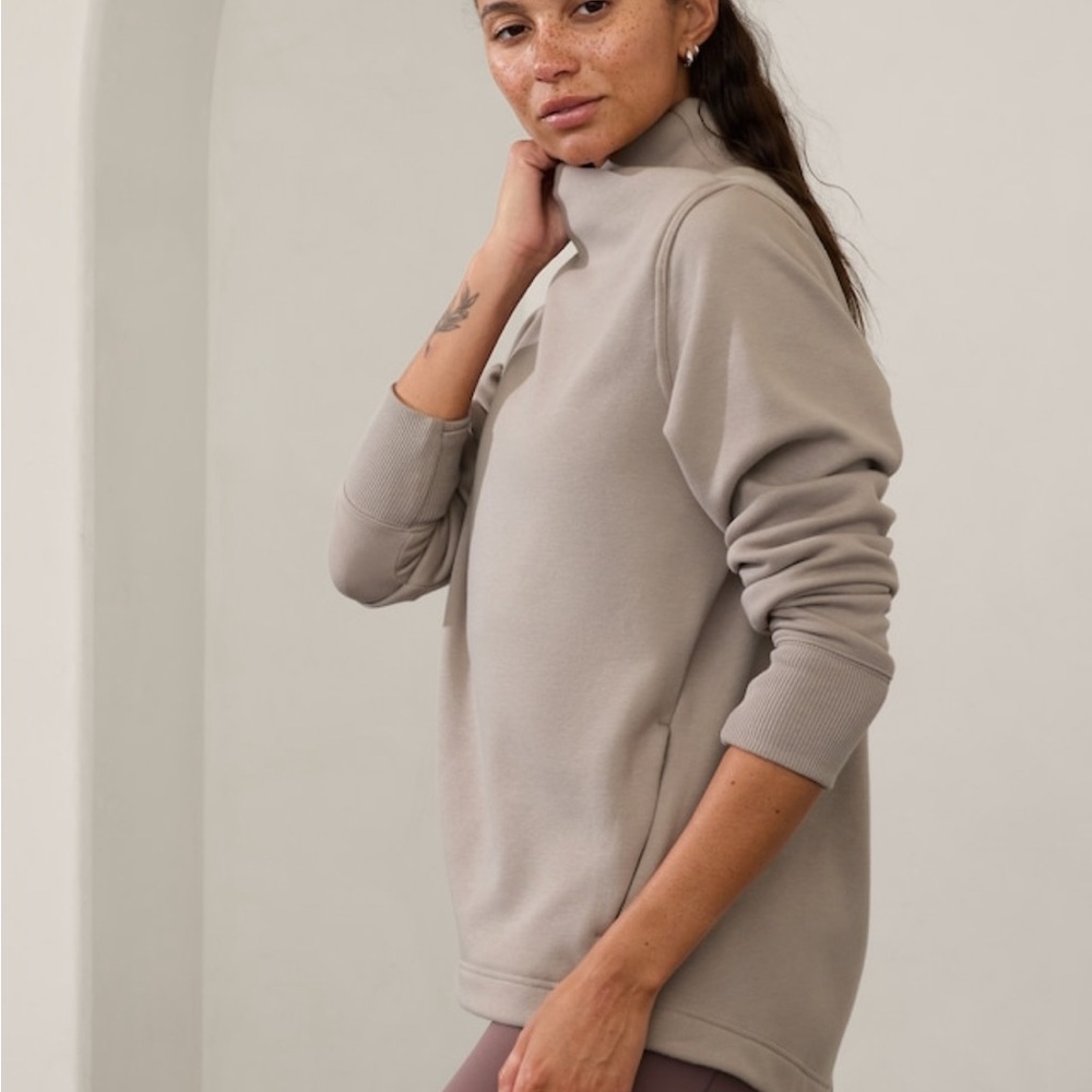 Athleta Cozy Karma Twist Sweatshirt